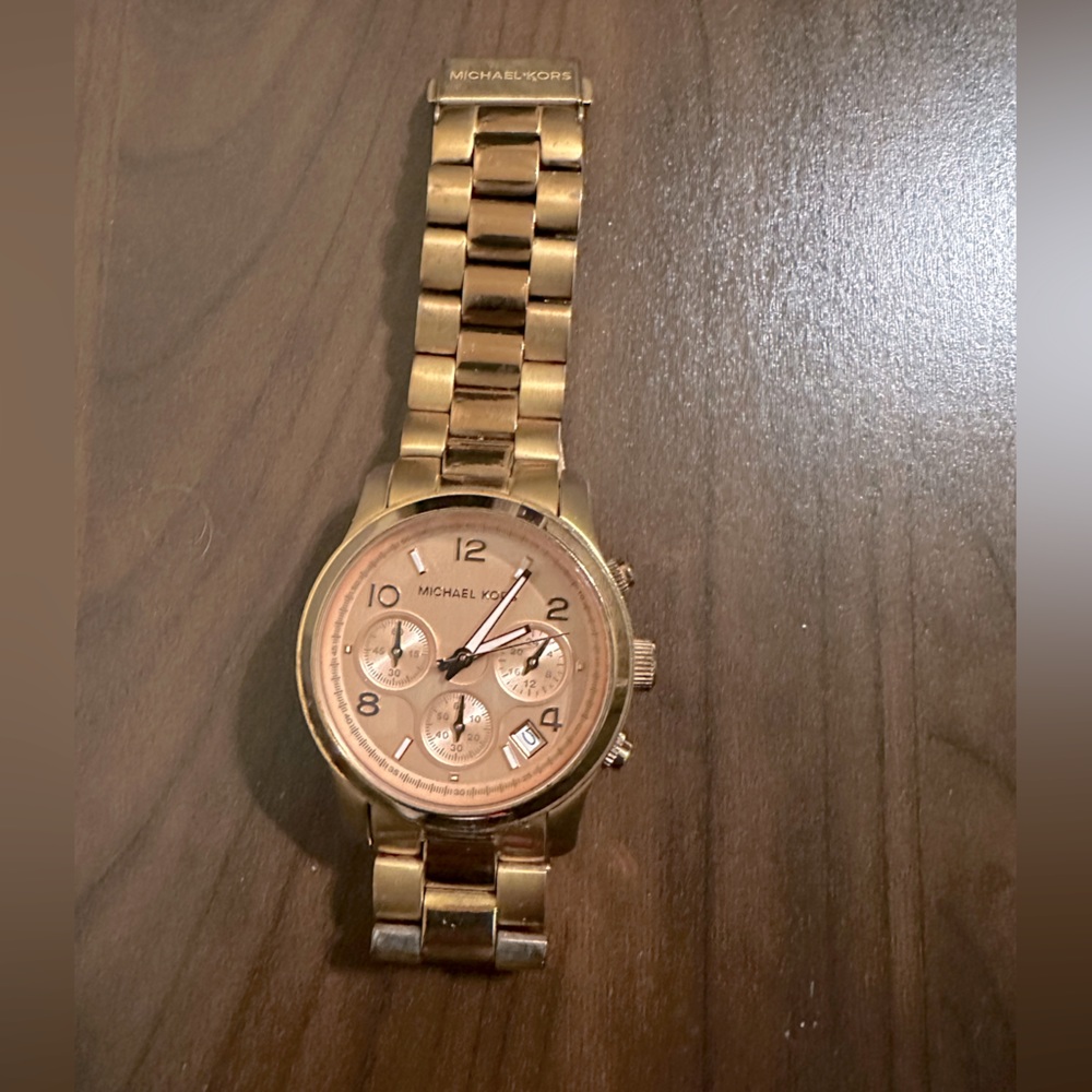 Michael Kors rose gold watch